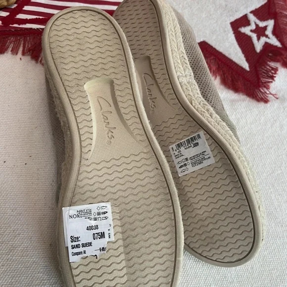 Clarks collection soft cushion suede espadrilles 7.5 - Picture 4 of 6